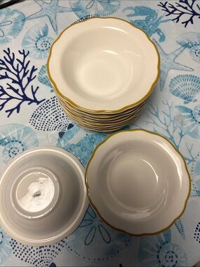 Buffalo David Bitton Cream Scalloped Bowls with Yellow Rim - Set